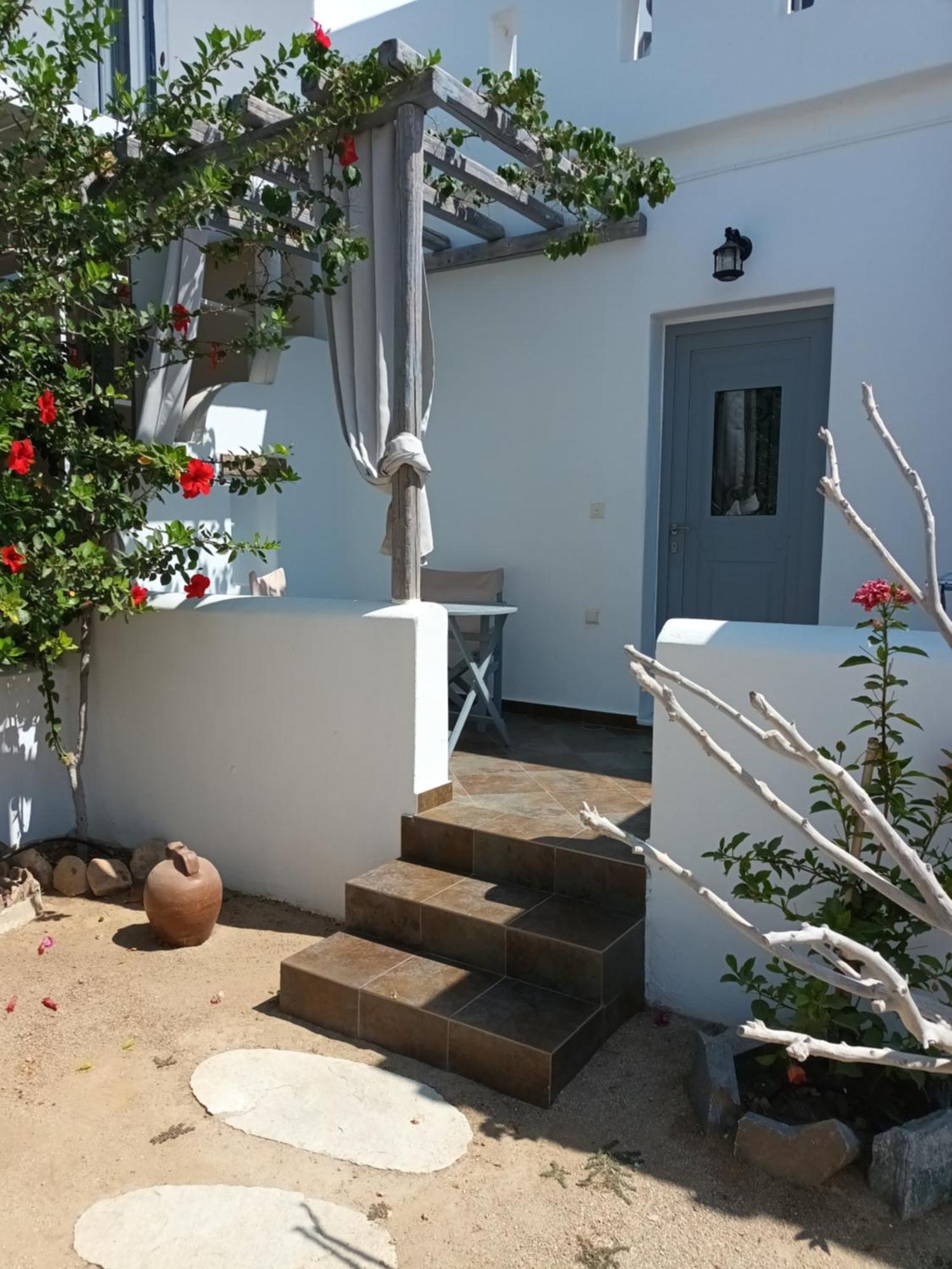 Theofanis Studios Agia Anna  Екстериор снимка