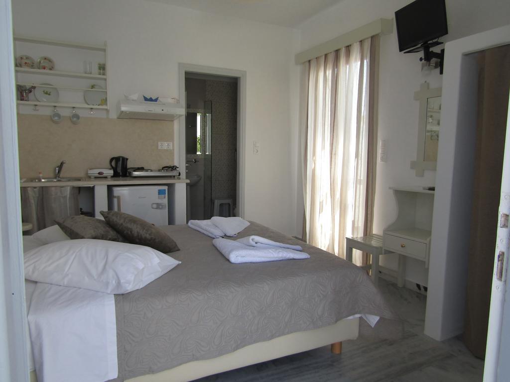 Theofanis Studios Agia Anna  Екстериор снимка